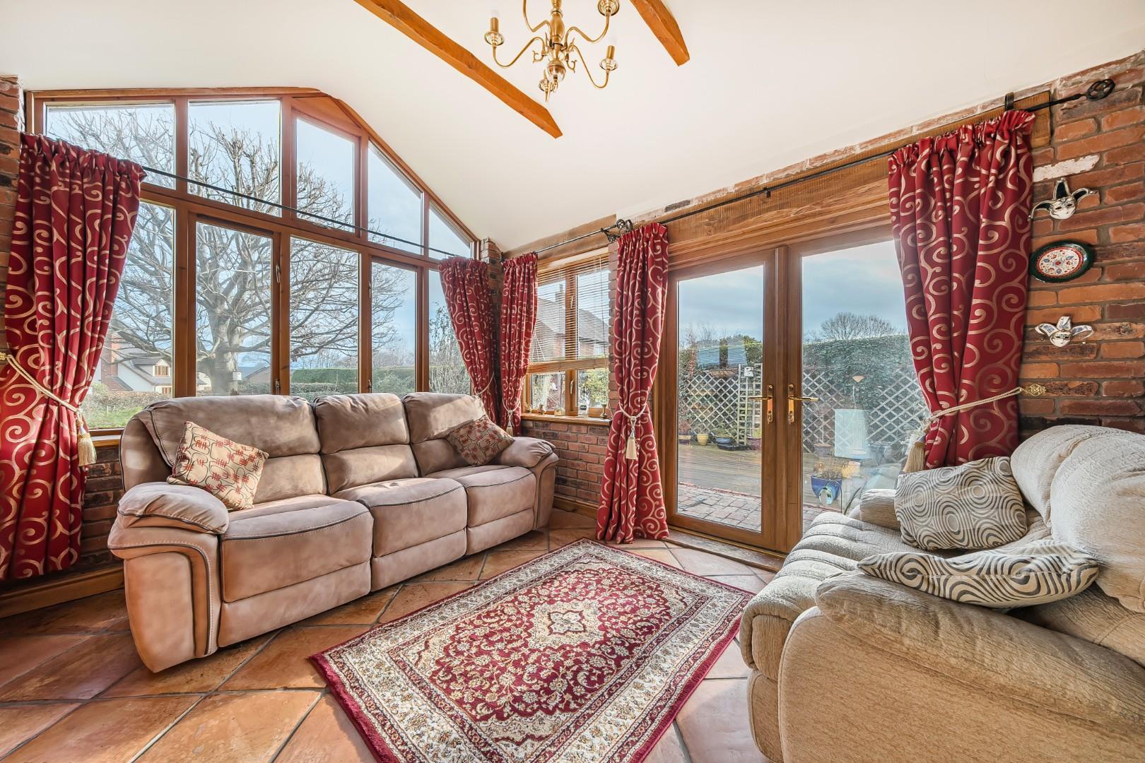 Property Image 1f236125-9b30-4526-a5db-40e385af5e2d