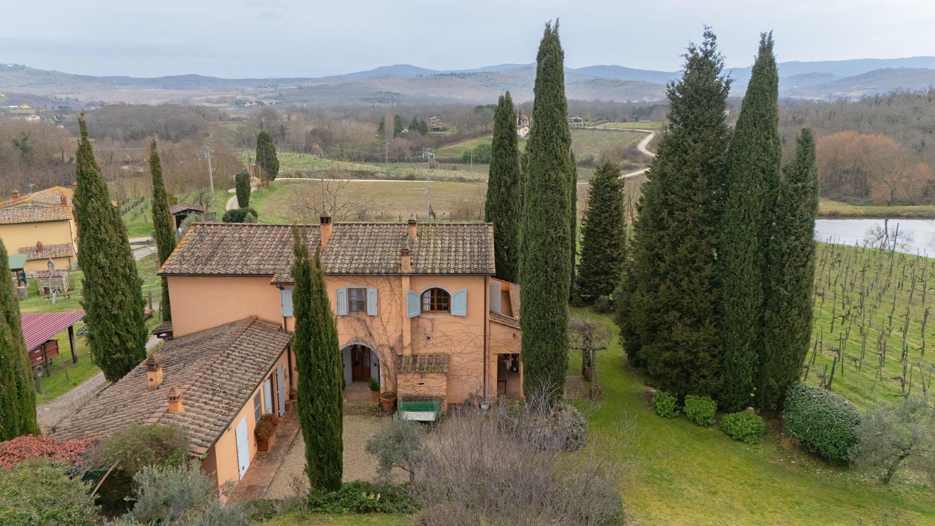Property Image 1f243251-6452-460d-9fde-9a735663f4ba