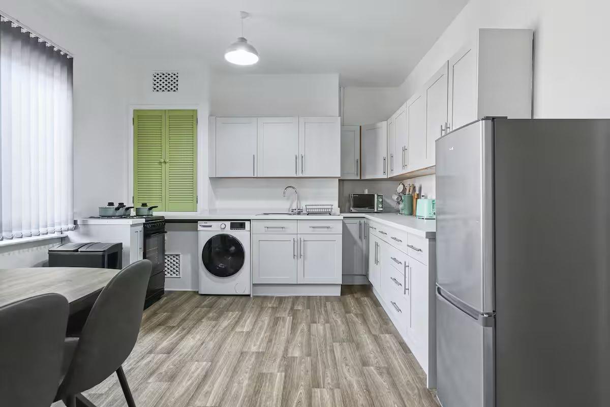 Property Image 1f2893a1-d2ac-4741-a66e-f2c274301ecc