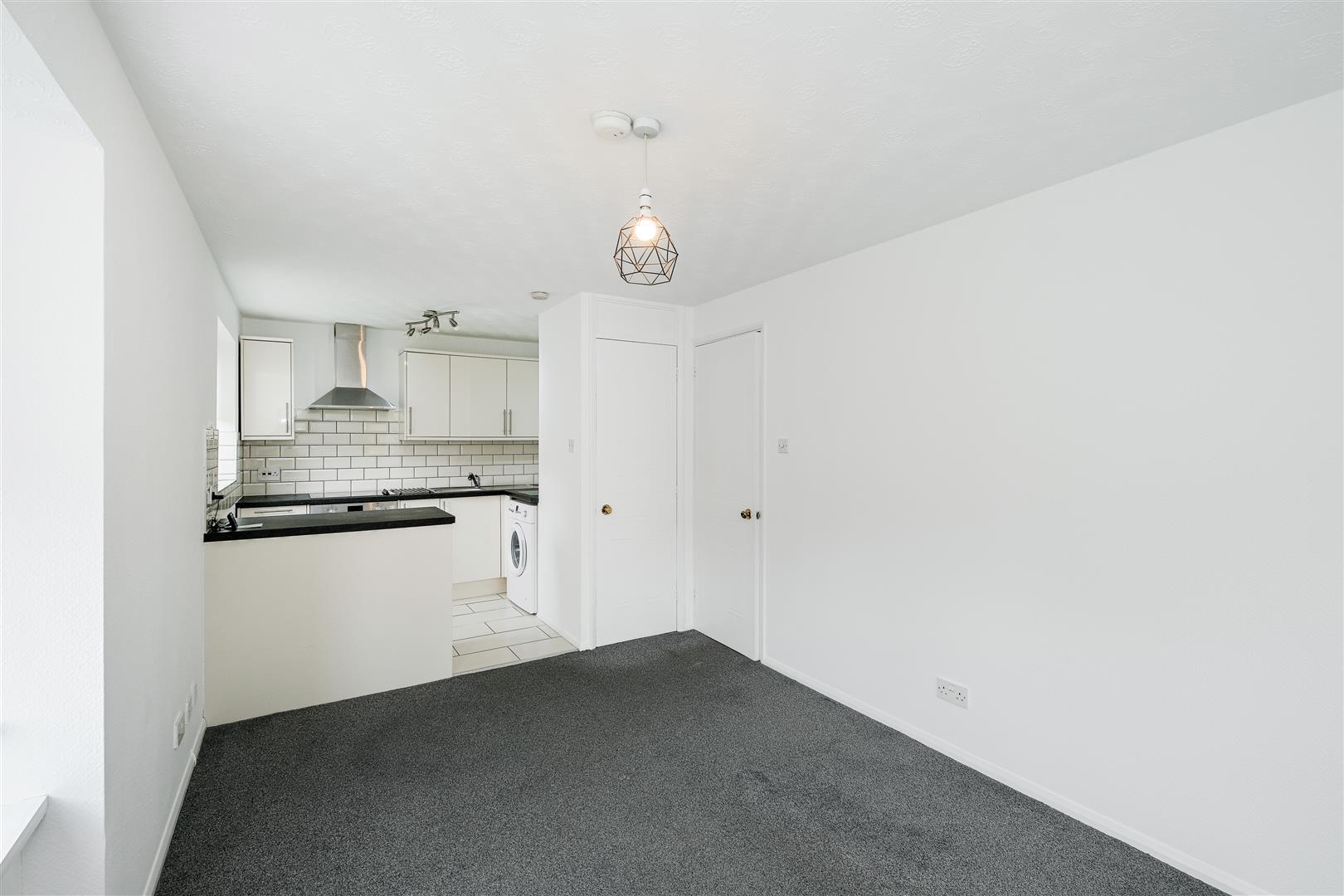 Property Image 1f3b1c7a-4175-481c-8ca7-1a606343901d