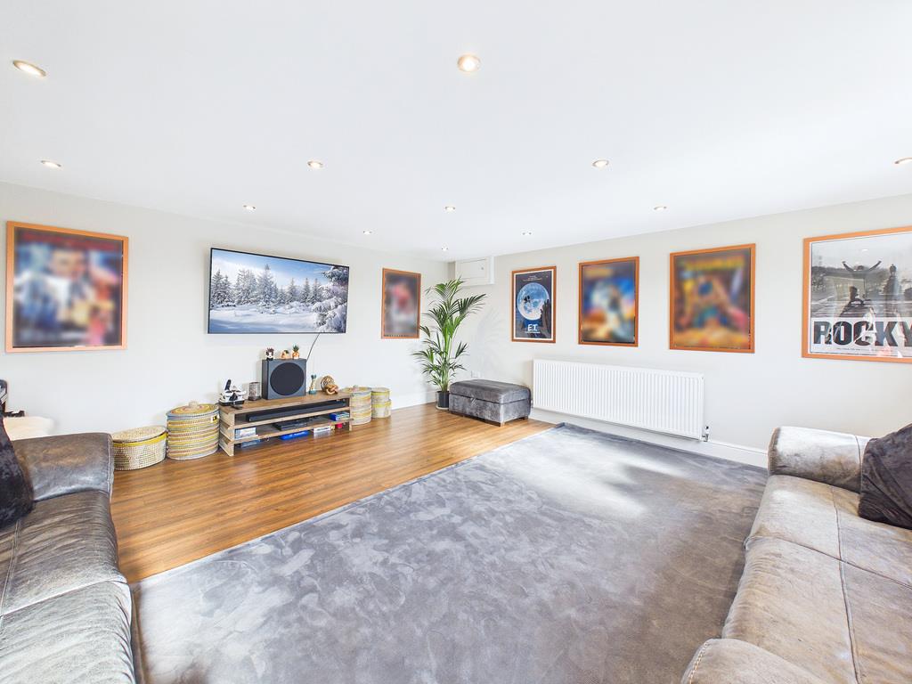 Property Image 1f452db5-d9d8-49d9-898c-1d1a0bfa0a2a
