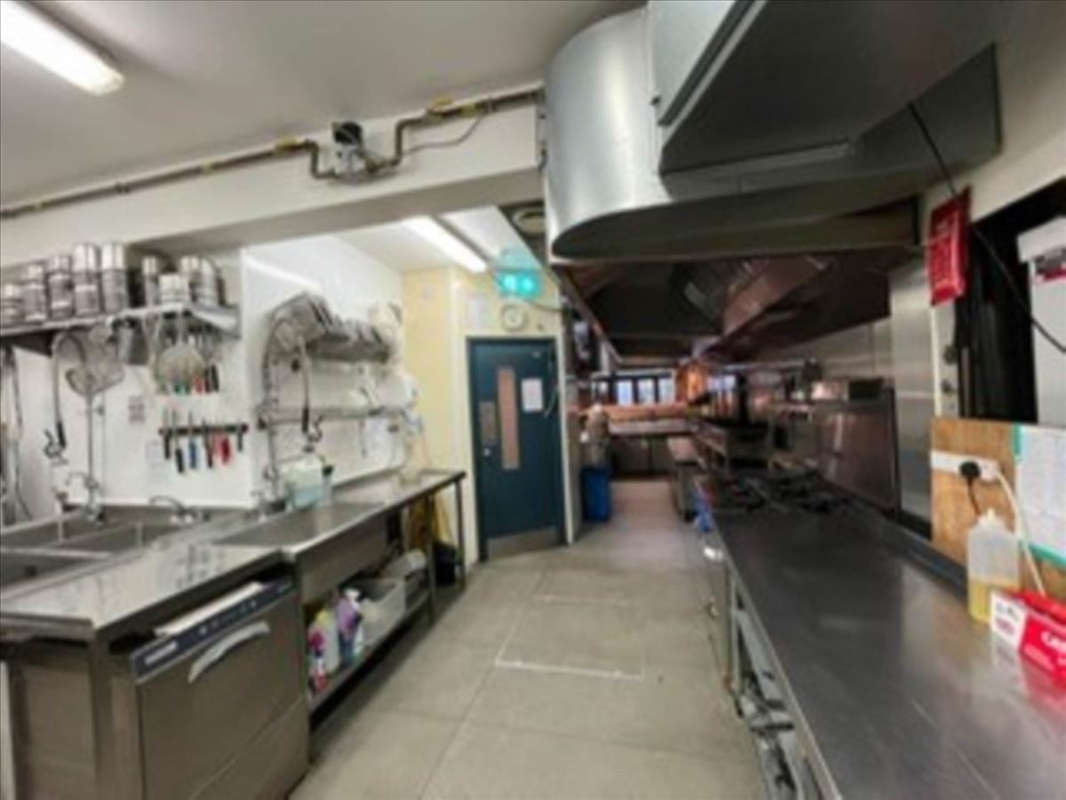 Property Image 1f48316f-a84a-49c2-a95d-442de3bbc499