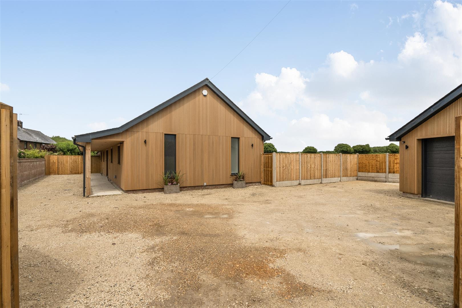 Property Image 1f7505ca-5202-4483-856a-4dd18fd29826