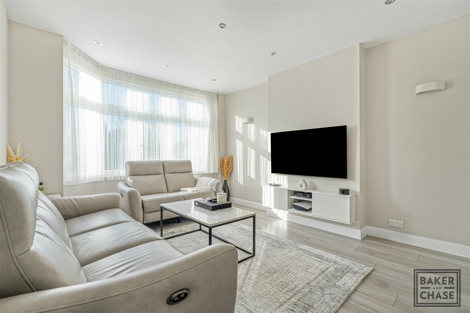 Property Image 1f982e56-f815-4efd-abf3-e2f4227d0e45