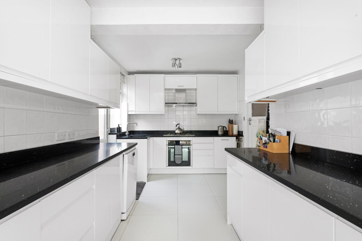 Property Image 1f988180-b0e9-44b7-9736-0d36fb53bf8d