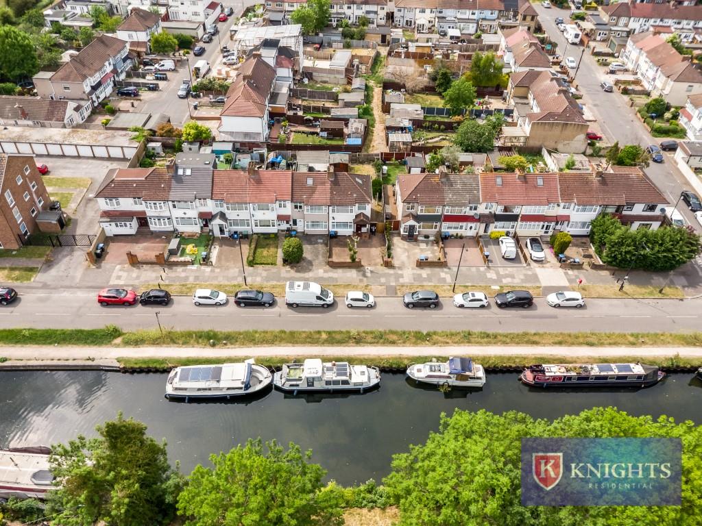 Property Image 1fb49728-f7e0-42b7-a73e-8f31d334a2ec