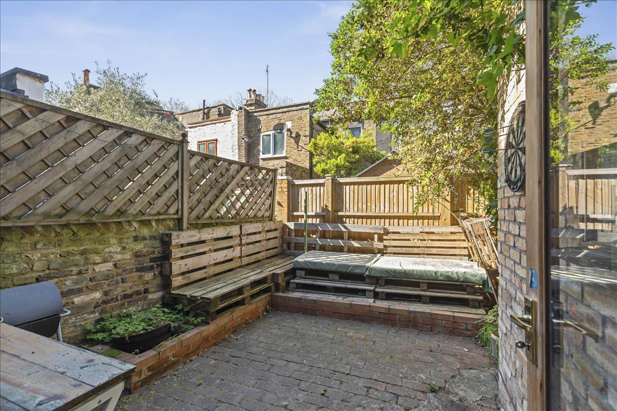 Property Image 1fc24590-5783-46b9-aea2-86f28b467218