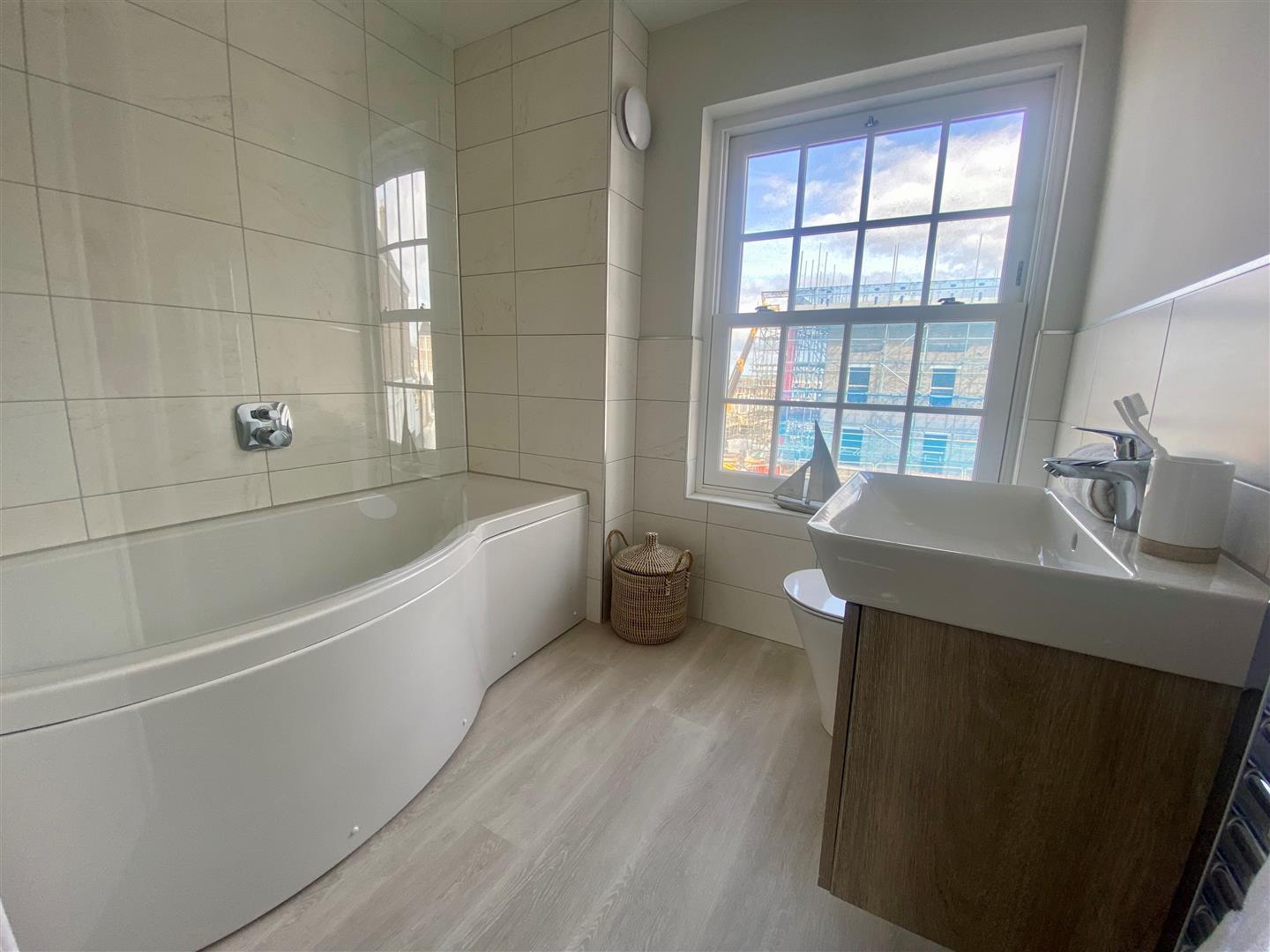 Property Image 1fd34fde-c572-4729-9598-210834043f8d