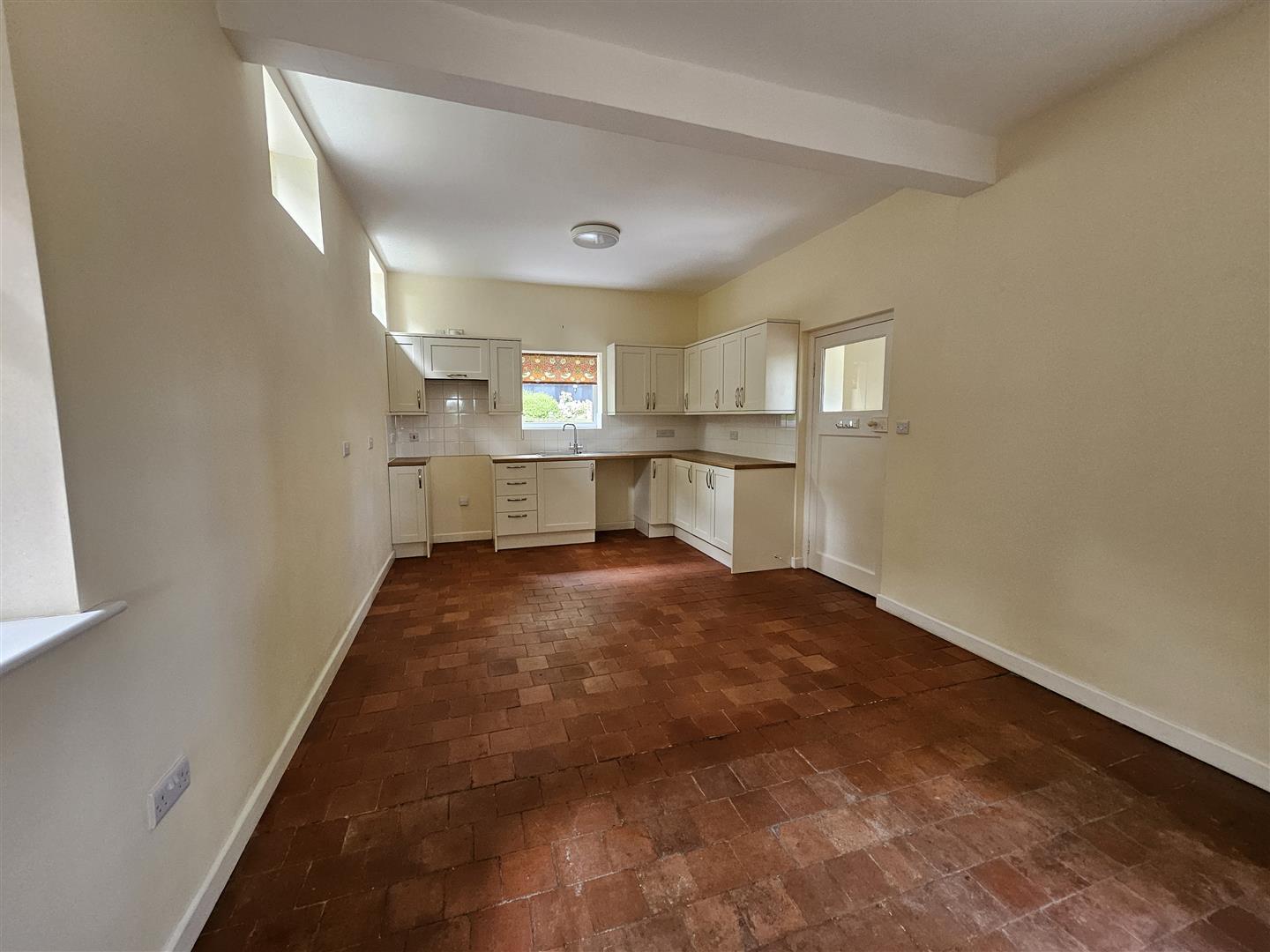 Property Image 1fe53370-82b2-43ab-a10a-c08c7fa2e00c