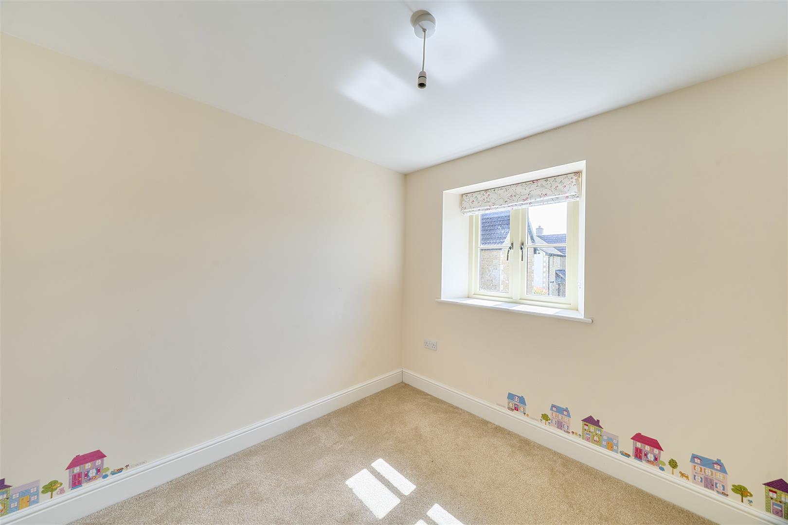 Property Image 1feea8bf-1d29-4fc1-8f9c-e892757f2f1f