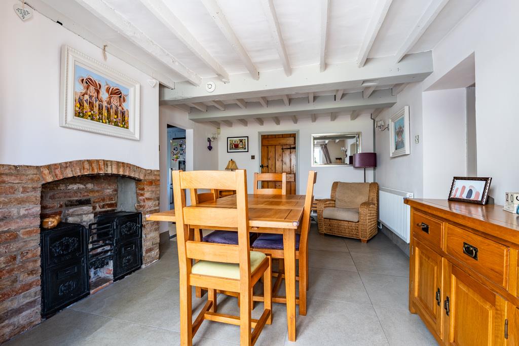 Property Image 200210de-128e-4db8-b95c-c4c2d110f30c