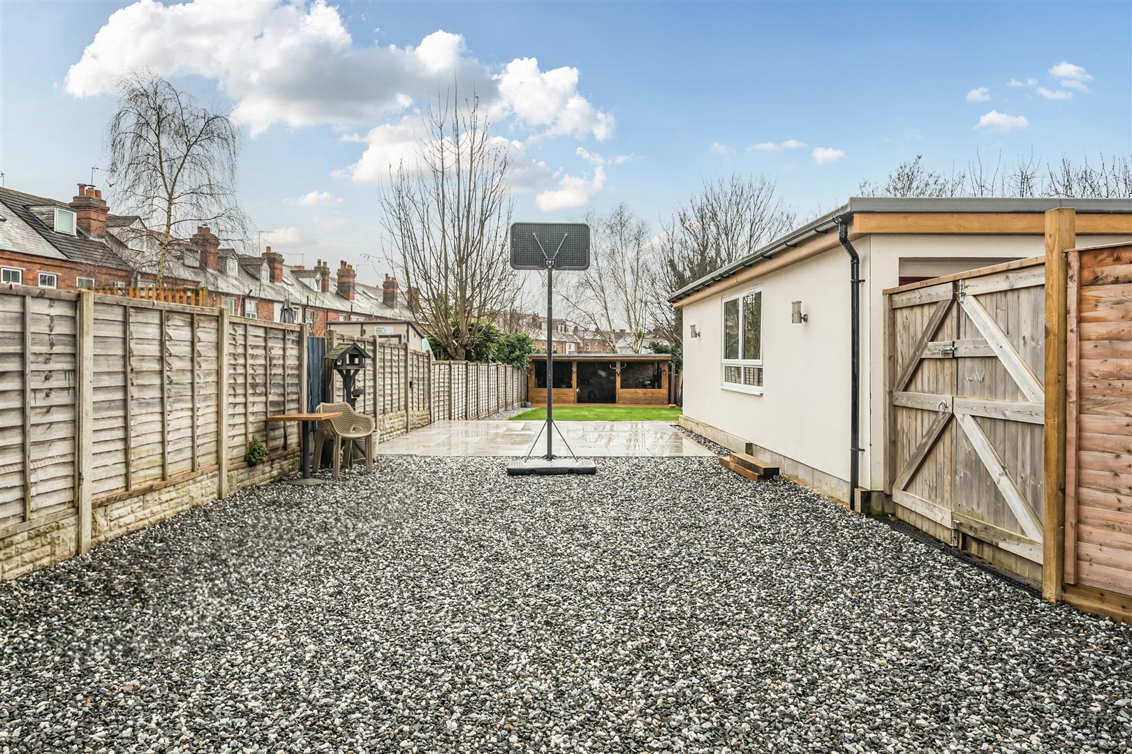 Property Image 20291796-8aba-46ba-b90e-c34b81e3522e