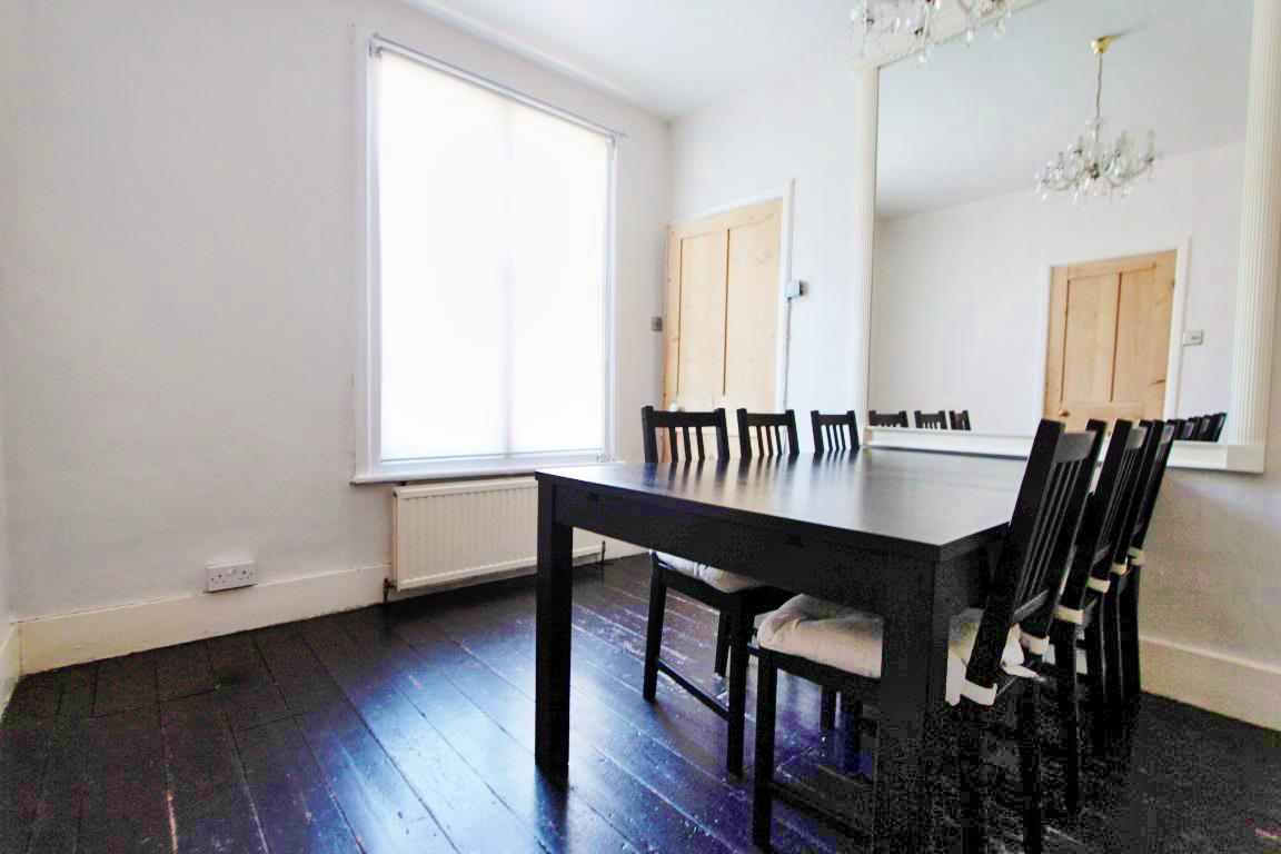 Property Image 202d8456-1dc8-4541-baa0-f70c03a14746