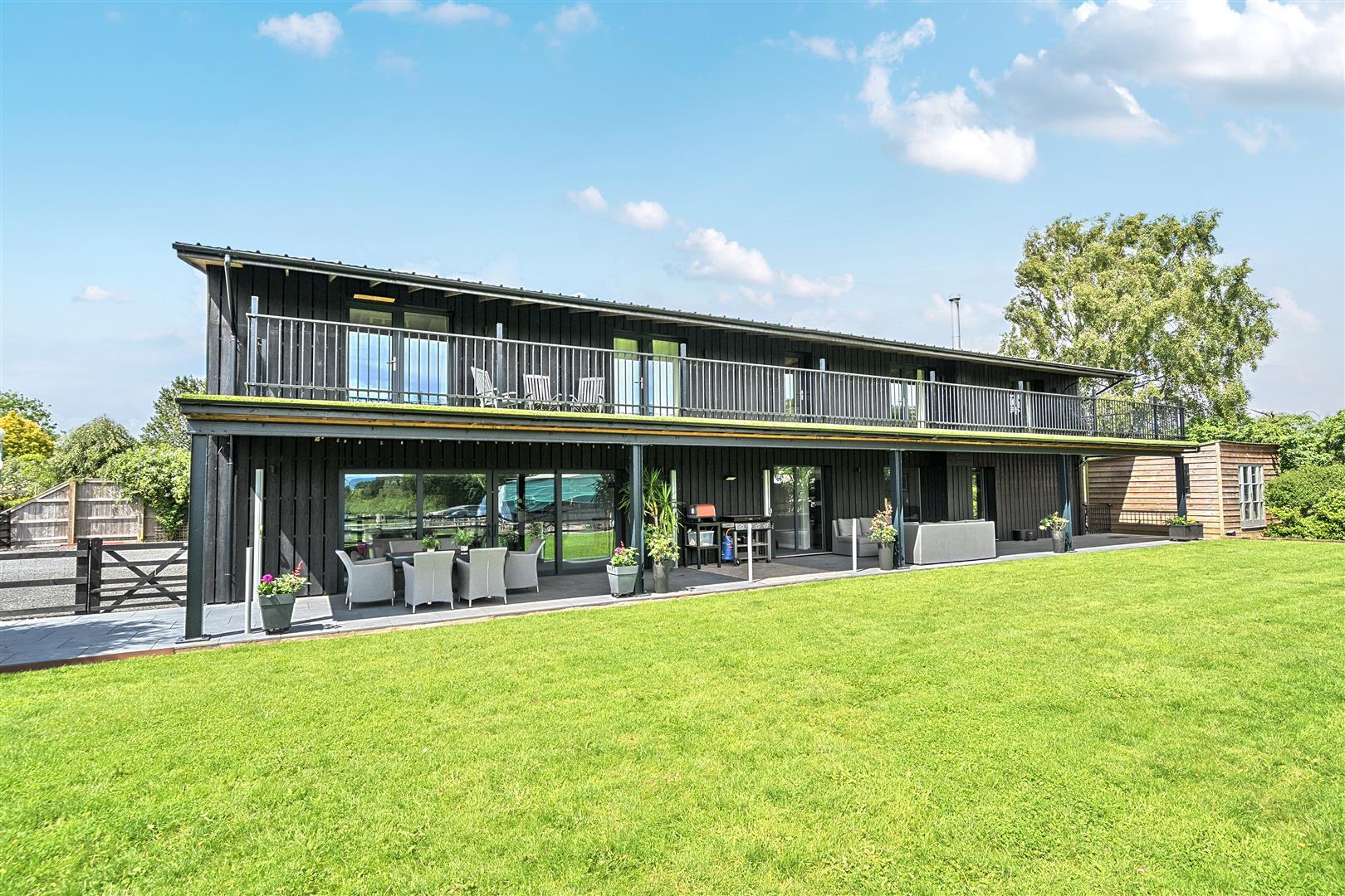Property Image 203ffdea-cd94-4bcf-aa49-23ff523025f1