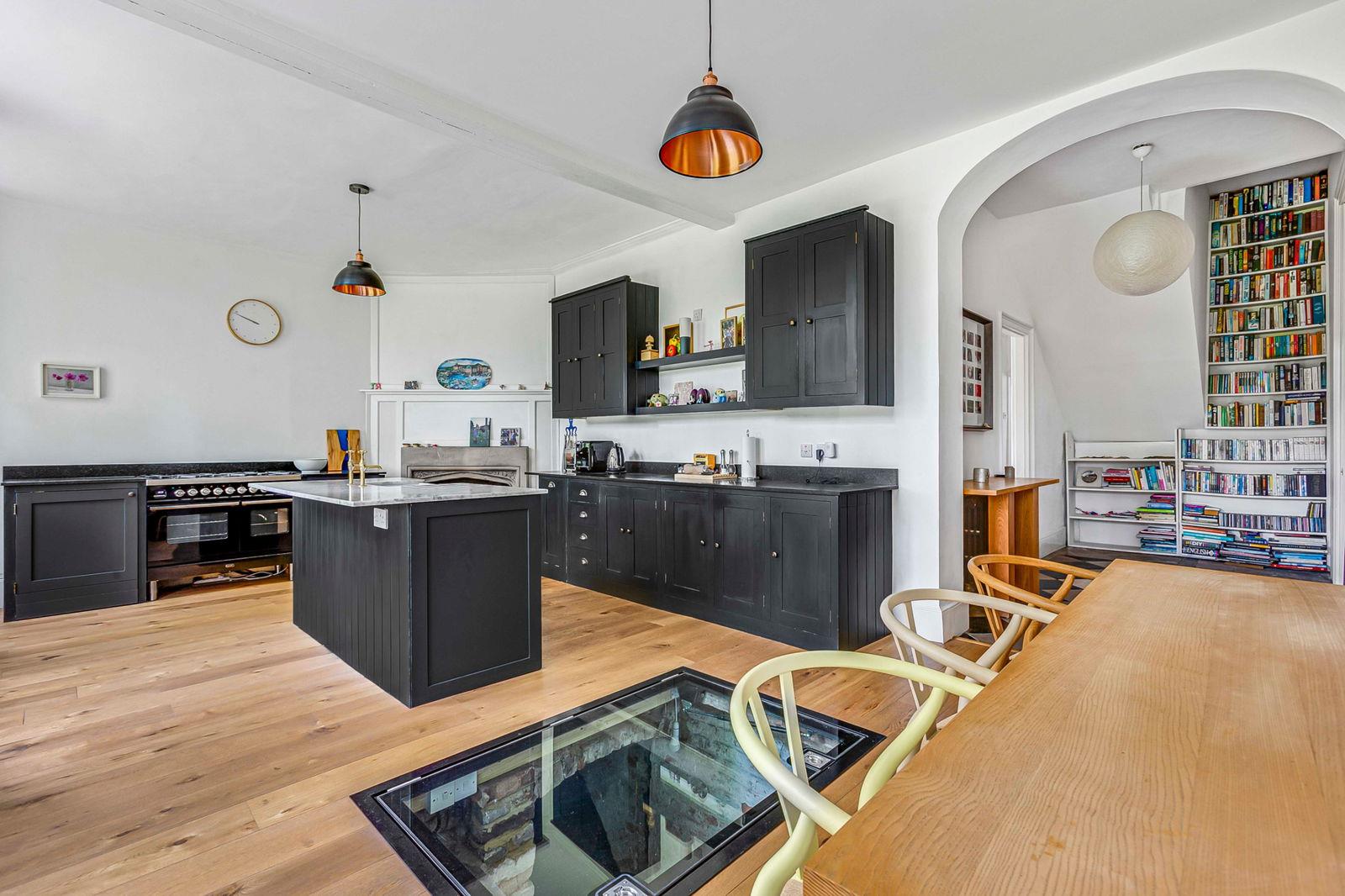 Property Image 20562c66-0efe-404b-a93d-8c61fd0e422a