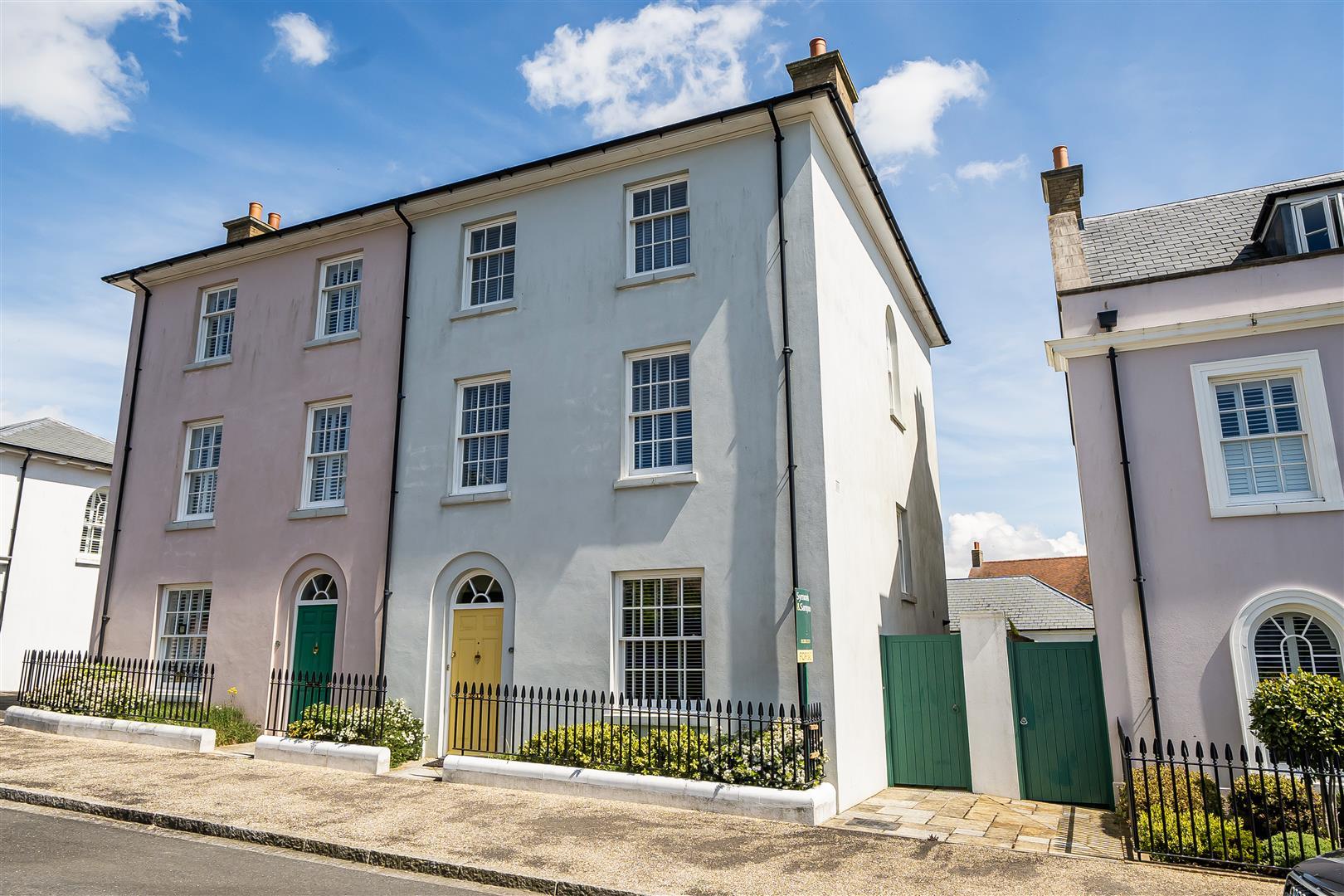 Property Image 2060cd23-1145-4e03-a630-09a574397963