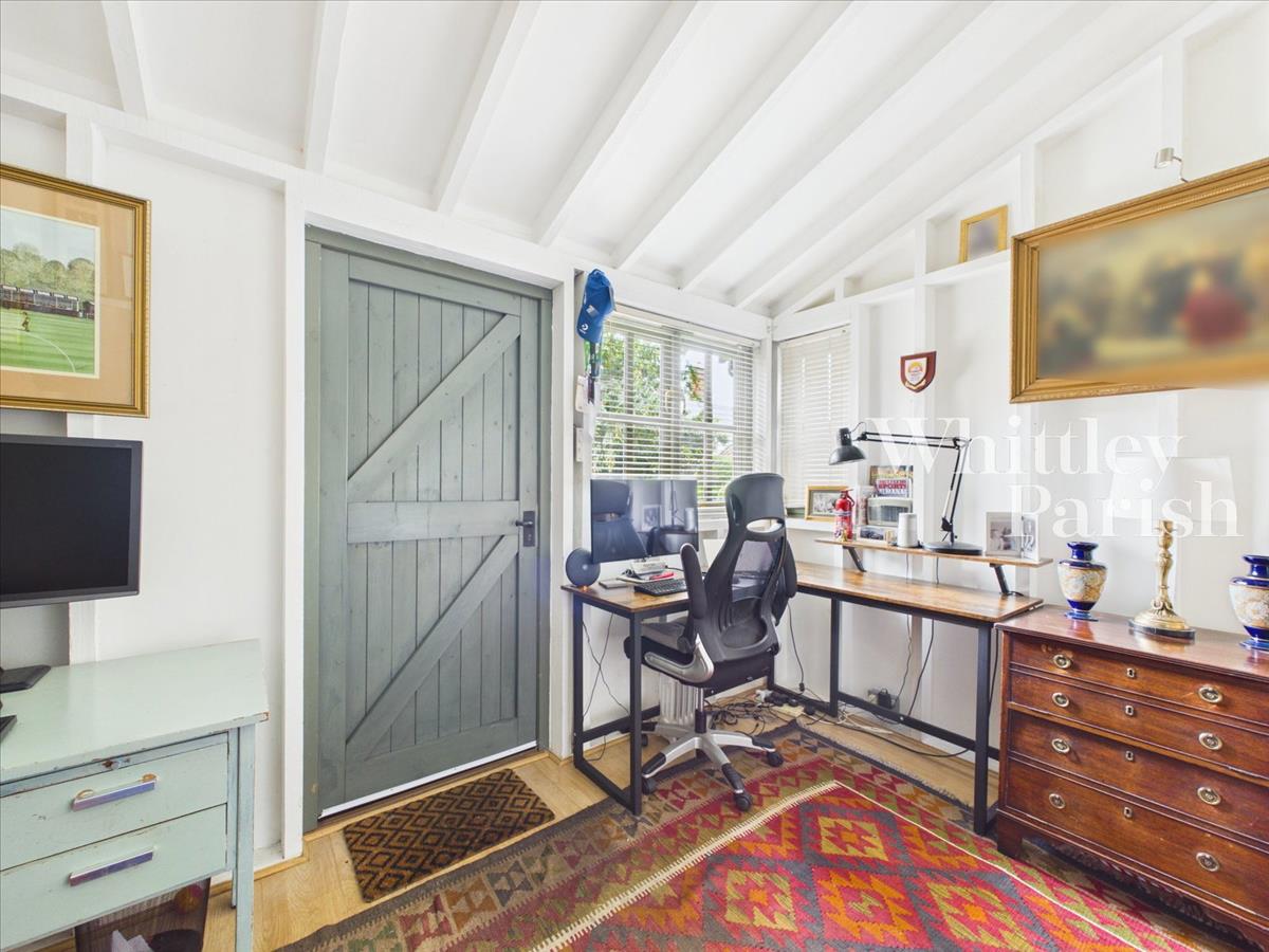 Property Image 20698190-6b89-40f7-b24c-516e24b411a0