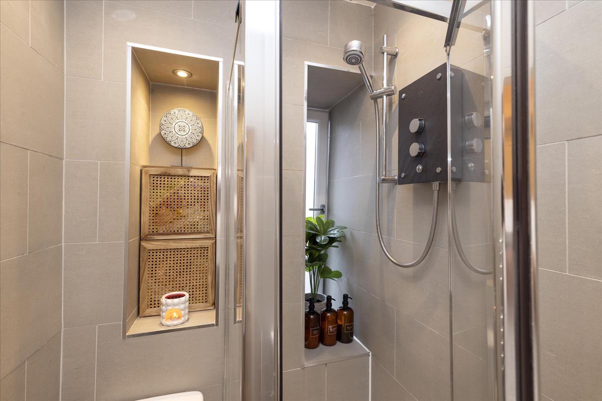 Property Image 207d9a16-6a20-48e2-9efb-9366c05f76ff