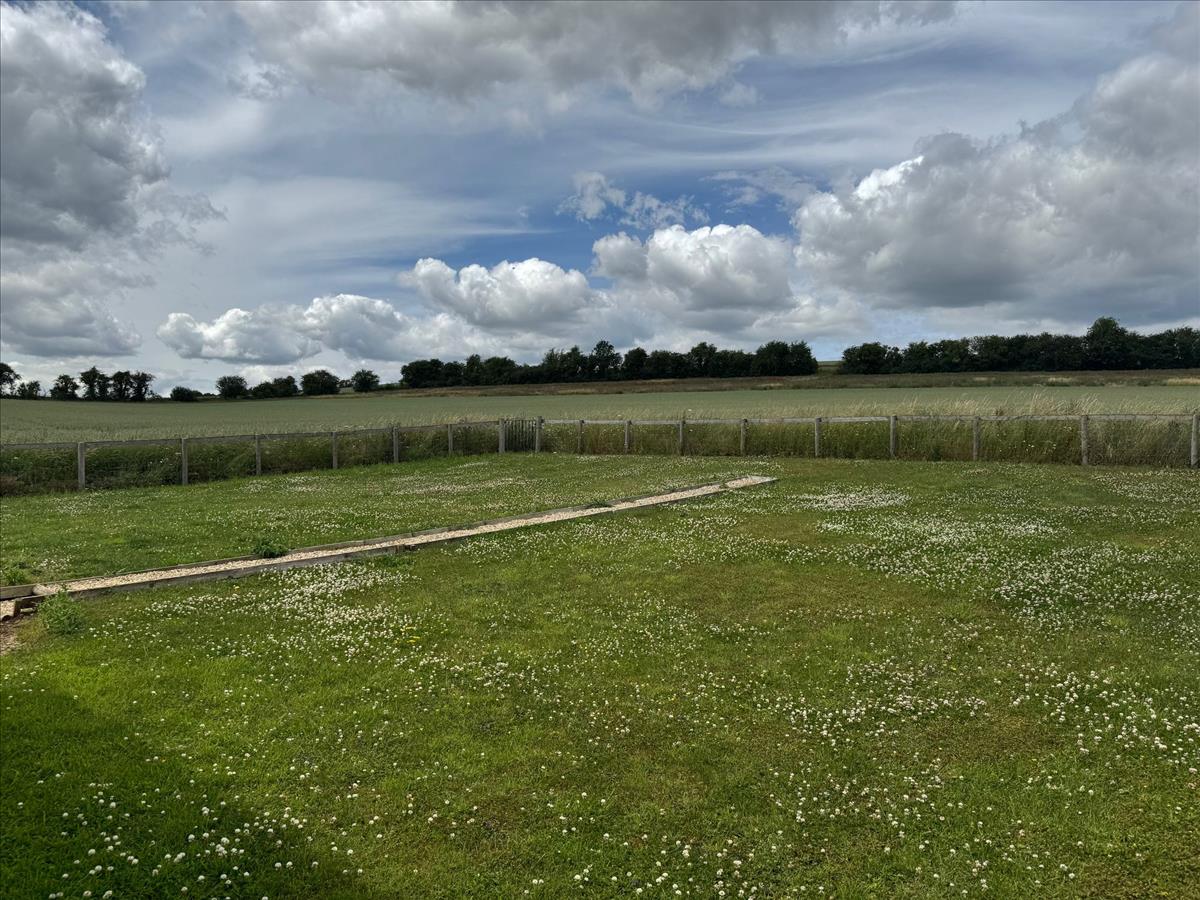 Property Image 208374a2-5ca6-4a33-bff0-c19aecd453b9