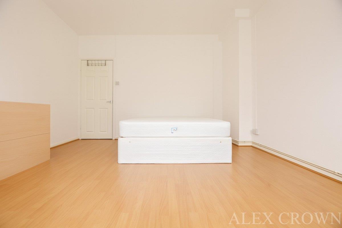 Property Image 2094e514-85b5-4b87-85b7-9df1a590aa00