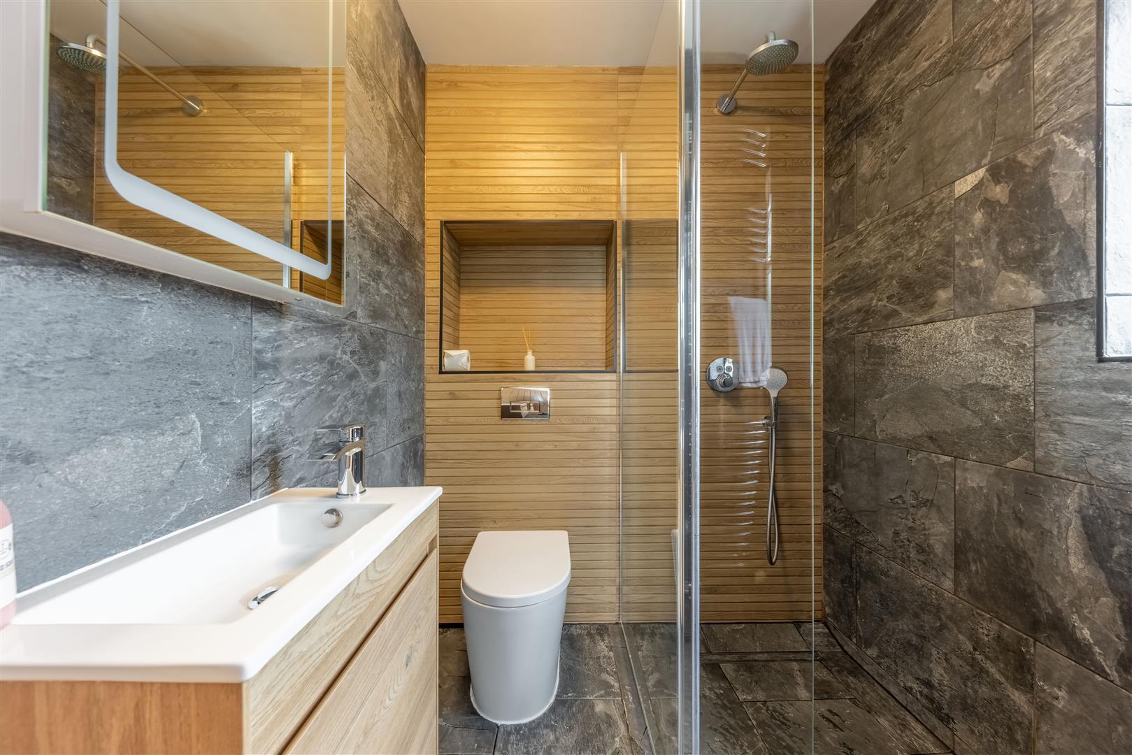 Property Image 20b17edf-3a06-4d50-9d2e-94816a24a539