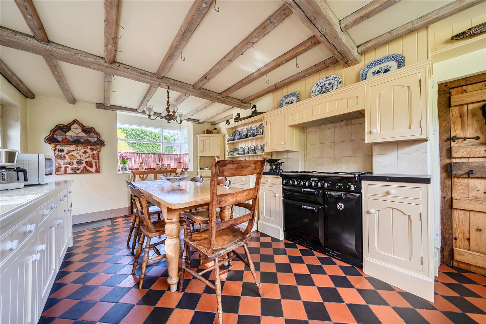 Property Image 20bf7357-2db3-4cf4-996d-d7807c45437c