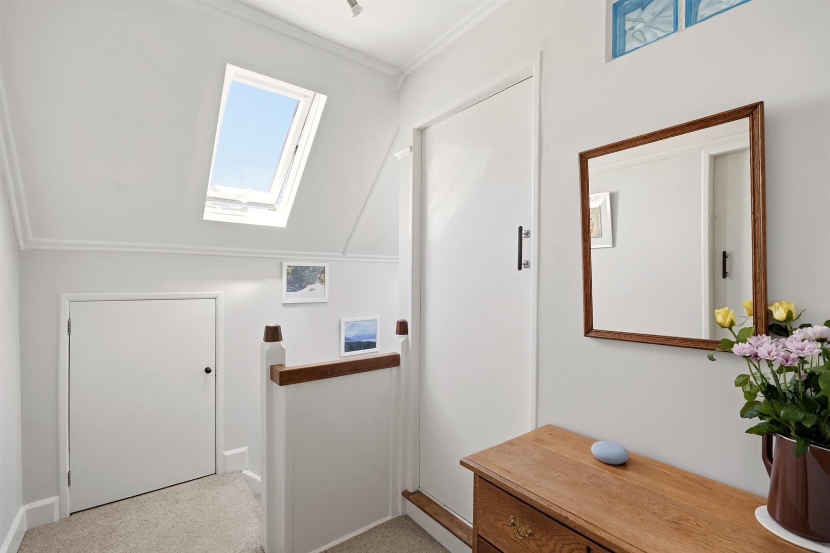 Property Image 210100cc-27e8-440d-bf94-cd7bcd72e86d