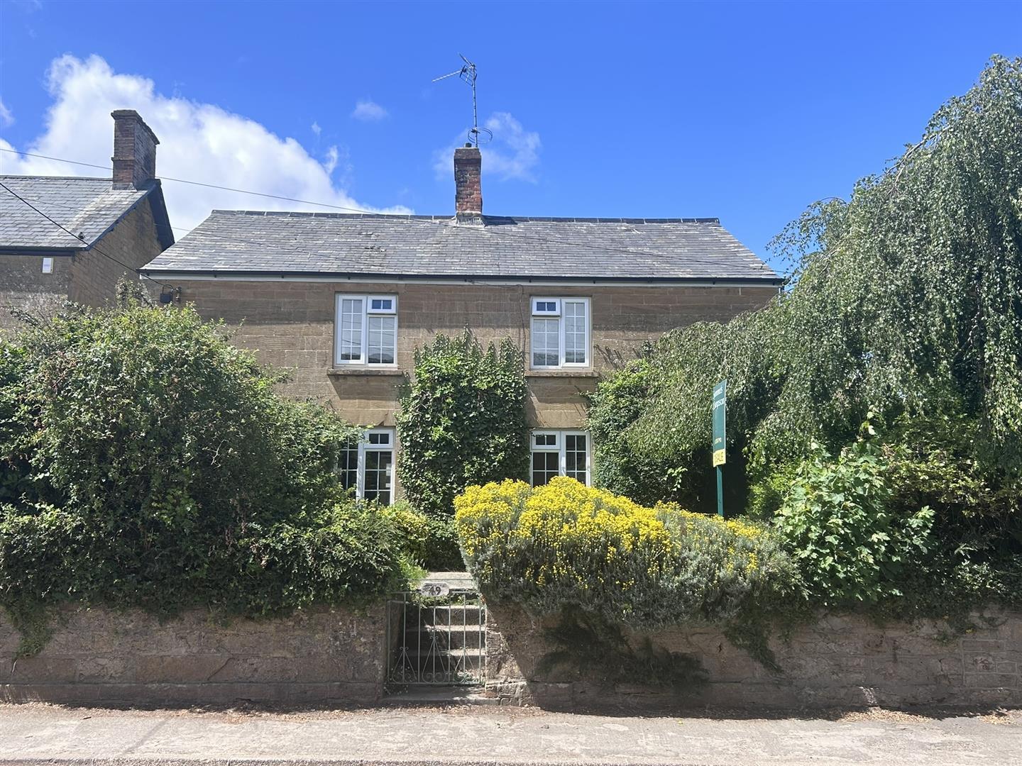 Property Image 21077449-c54e-4393-956e-ebd987be8cf1