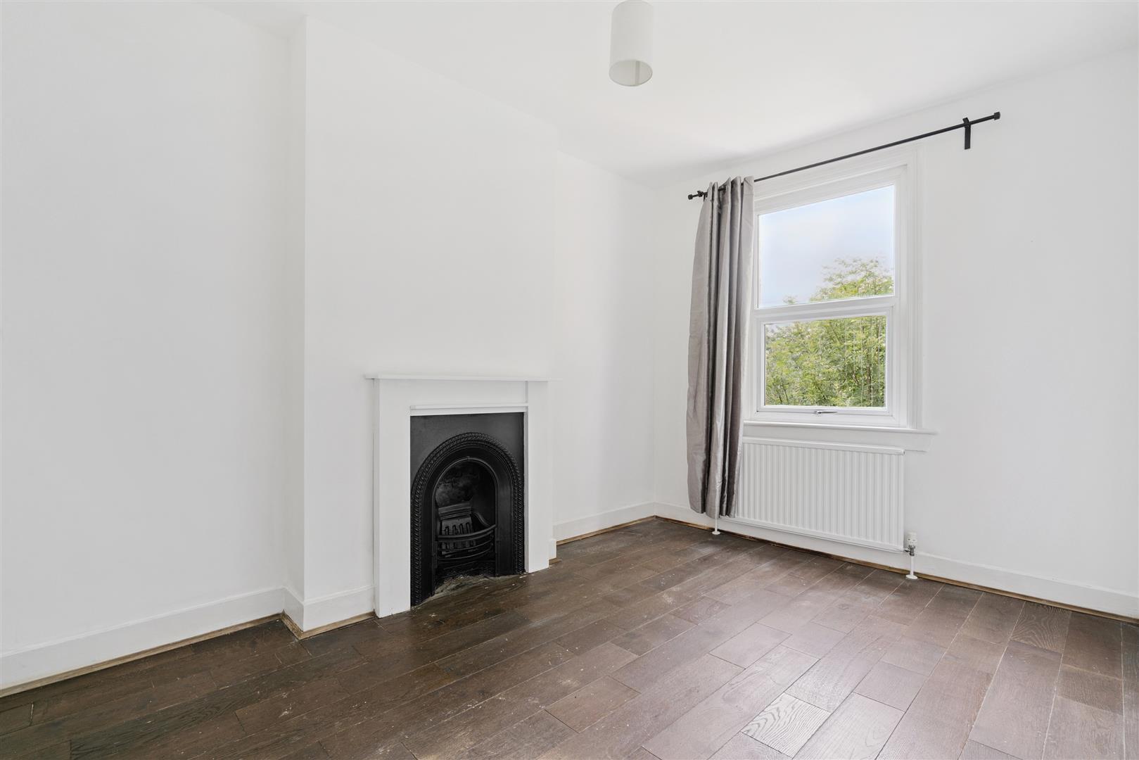 Property Image 21172166-8994-4f47-8e34-ed8a885104de