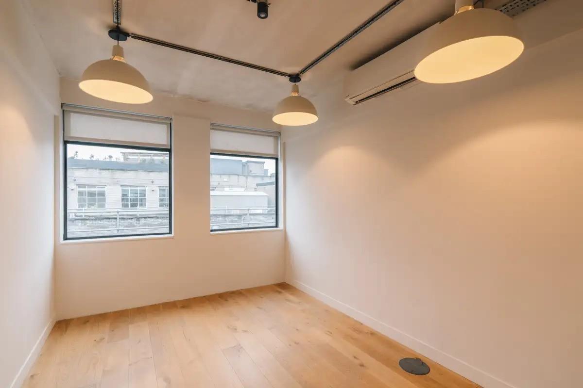 Property Image 212ef408-8413-46f5-a8b7-a2bd39bb49e1