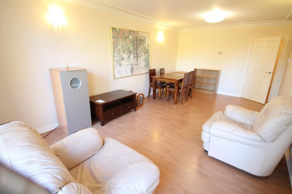 Property Image 2130bc93-3017-42ee-ba70-bb31e5f1dd0f