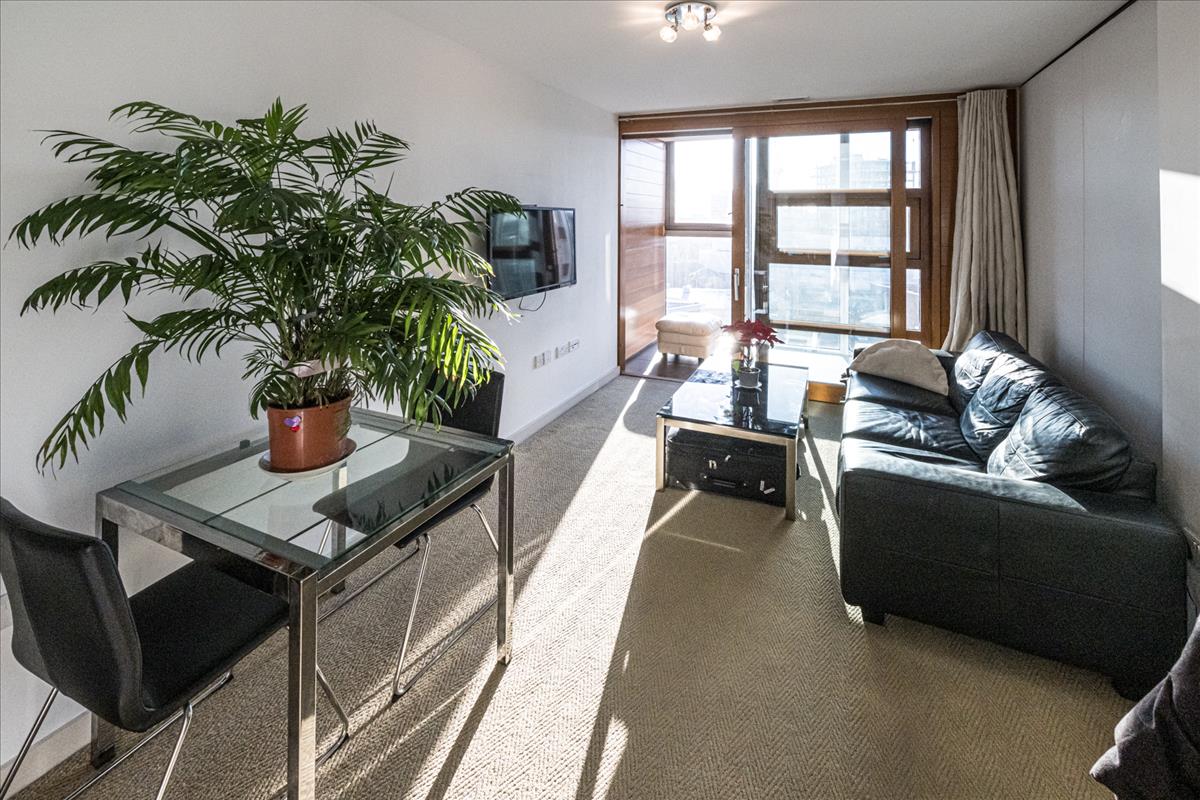 Property Image 2135f49d-1331-4c20-abd7-baff477684c8