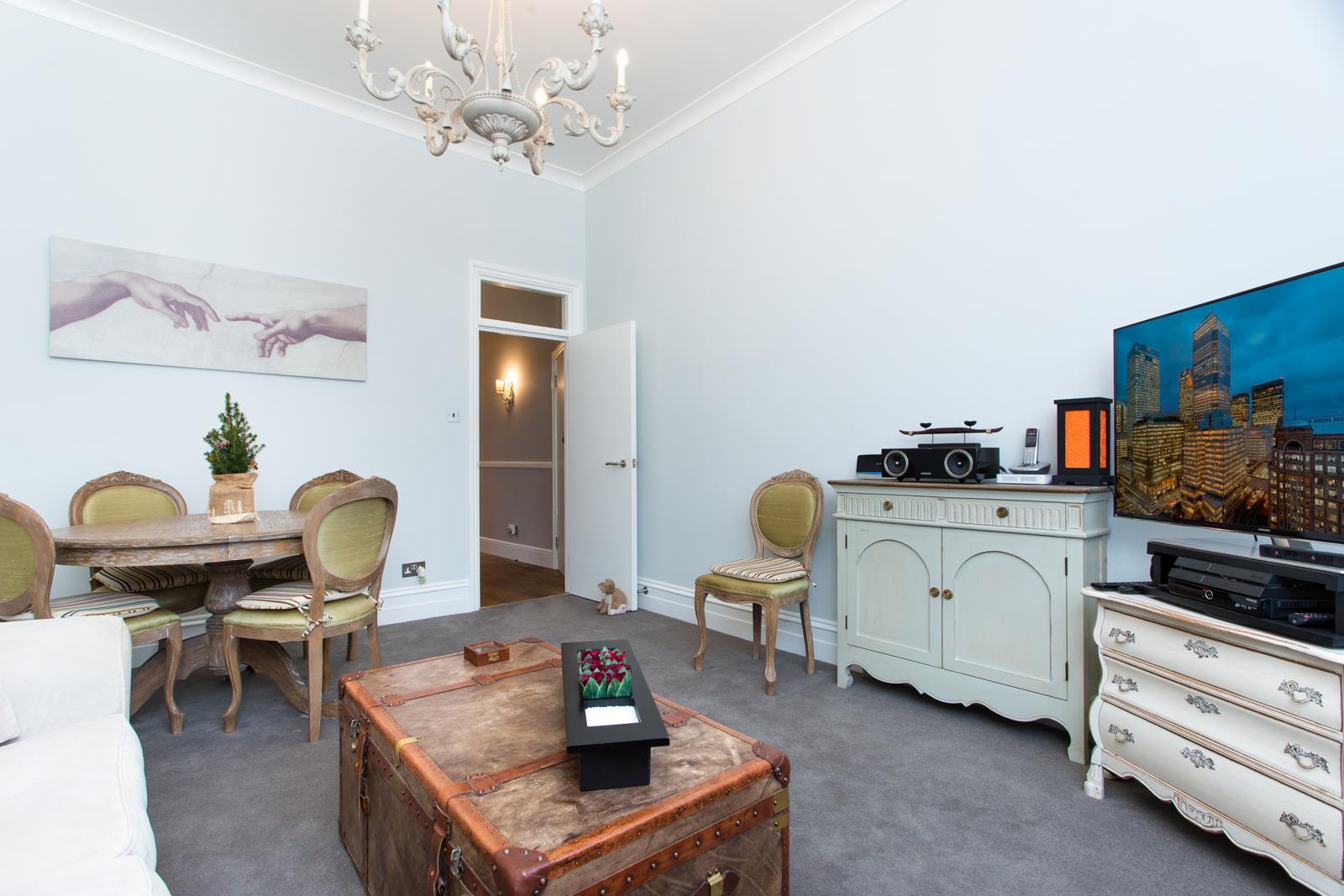 Property Image 213987f7-f218-41e3-83b8-89ba77c4a751