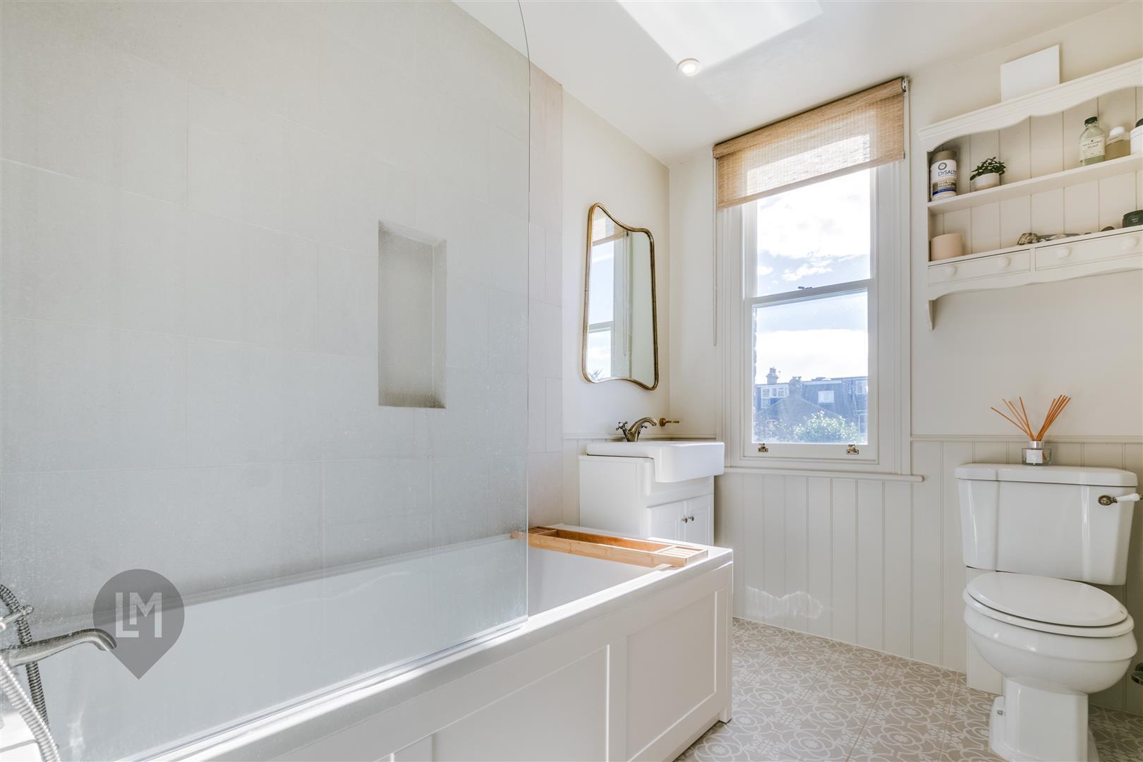 Property Image 213d87fd-c795-48e5-a692-ad7f93f40875