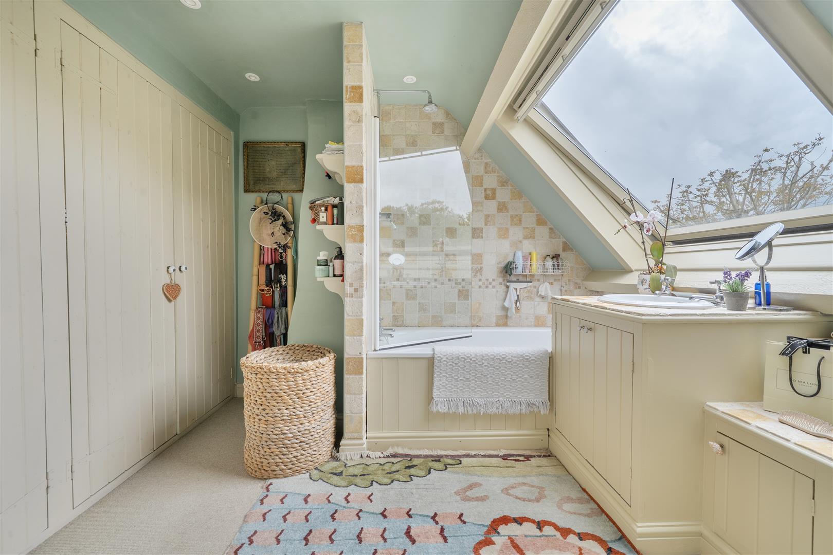 Property Image 2140cda7-6d31-412d-8c21-9a8e45500569