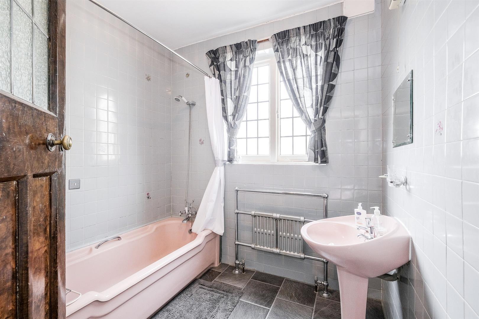 Property Image 215736ae-1dde-465c-908a-d7089df9bbf7