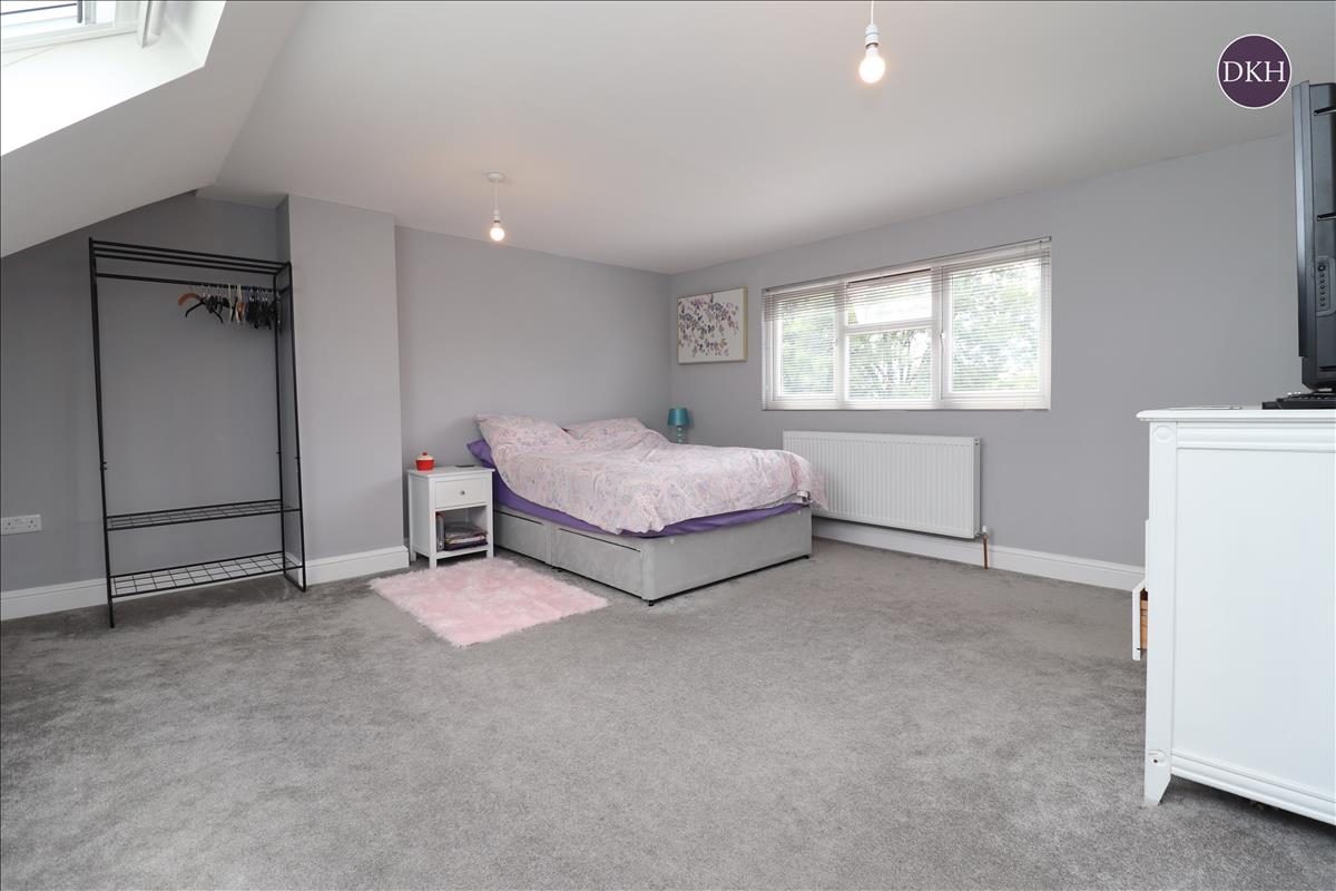 Property Image 215d199c-46d0-4d0c-9696-6cbccf9bddb2