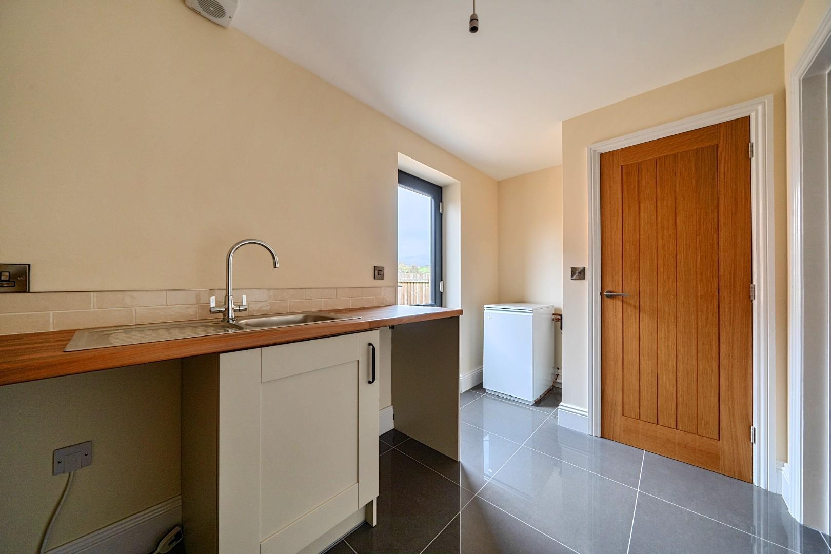 Property Image 215d5c49-190e-42c9-9b3d-0ff8b67fd8fb