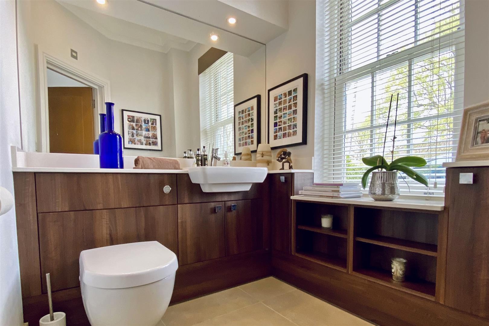 Property Image 2165e2bf-bde3-4aad-954b-9b417ae2f572