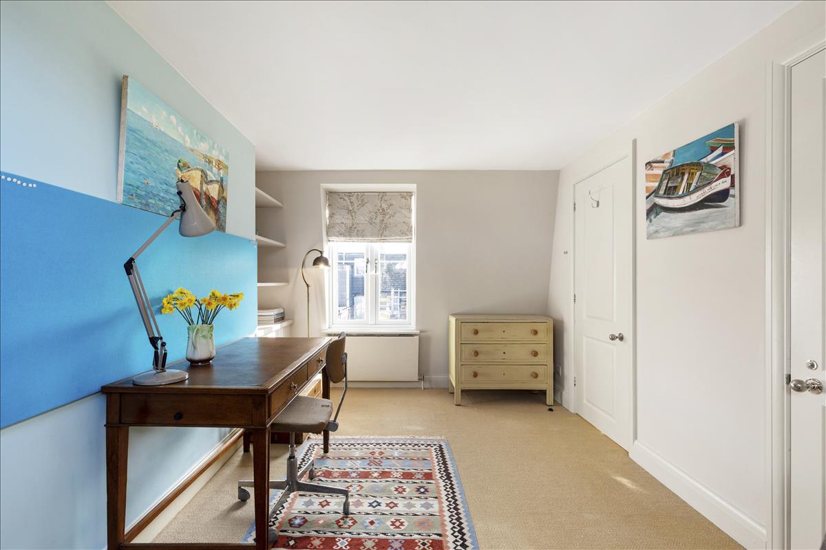 Property Image 2174b4a2-0057-4ddf-a42d-17052d7041ff