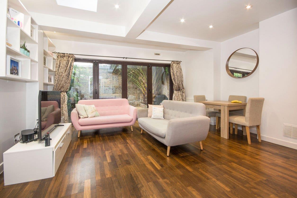 Property Image 21784841-199d-4d30-99e5-1ef41b0a6d59