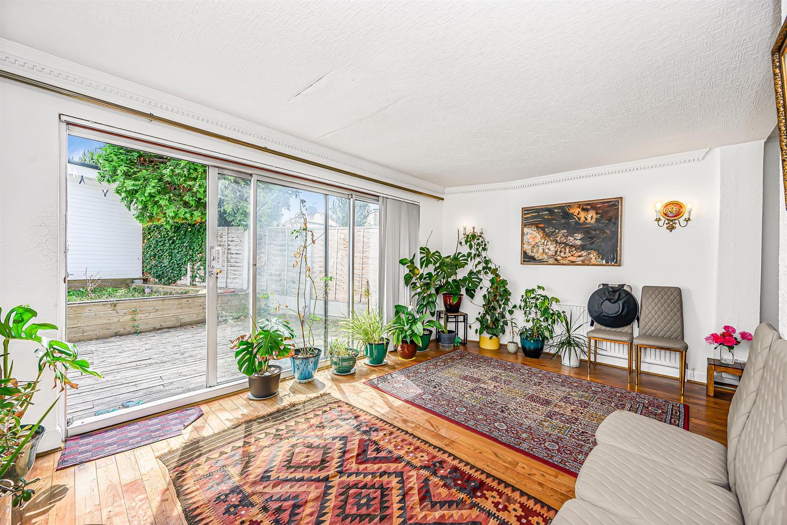 Property Image 21913972-5d7b-4dbd-870b-a500285308b2