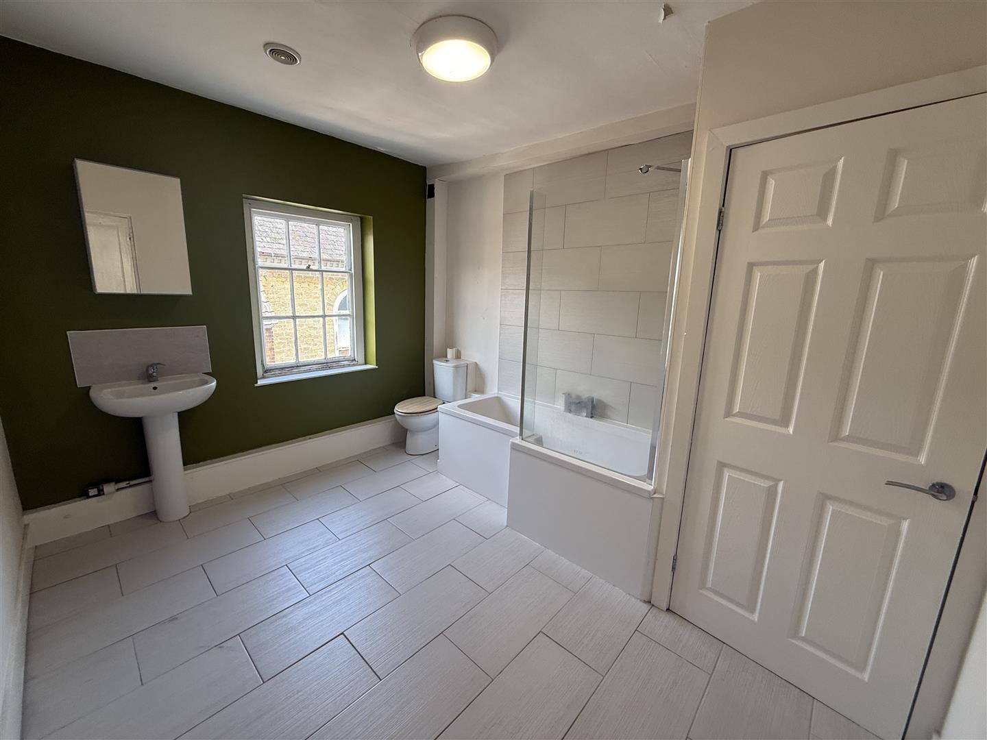 Property Image 21b1a08d-0e8e-4d82-b4d7-ca35ad9f10f3