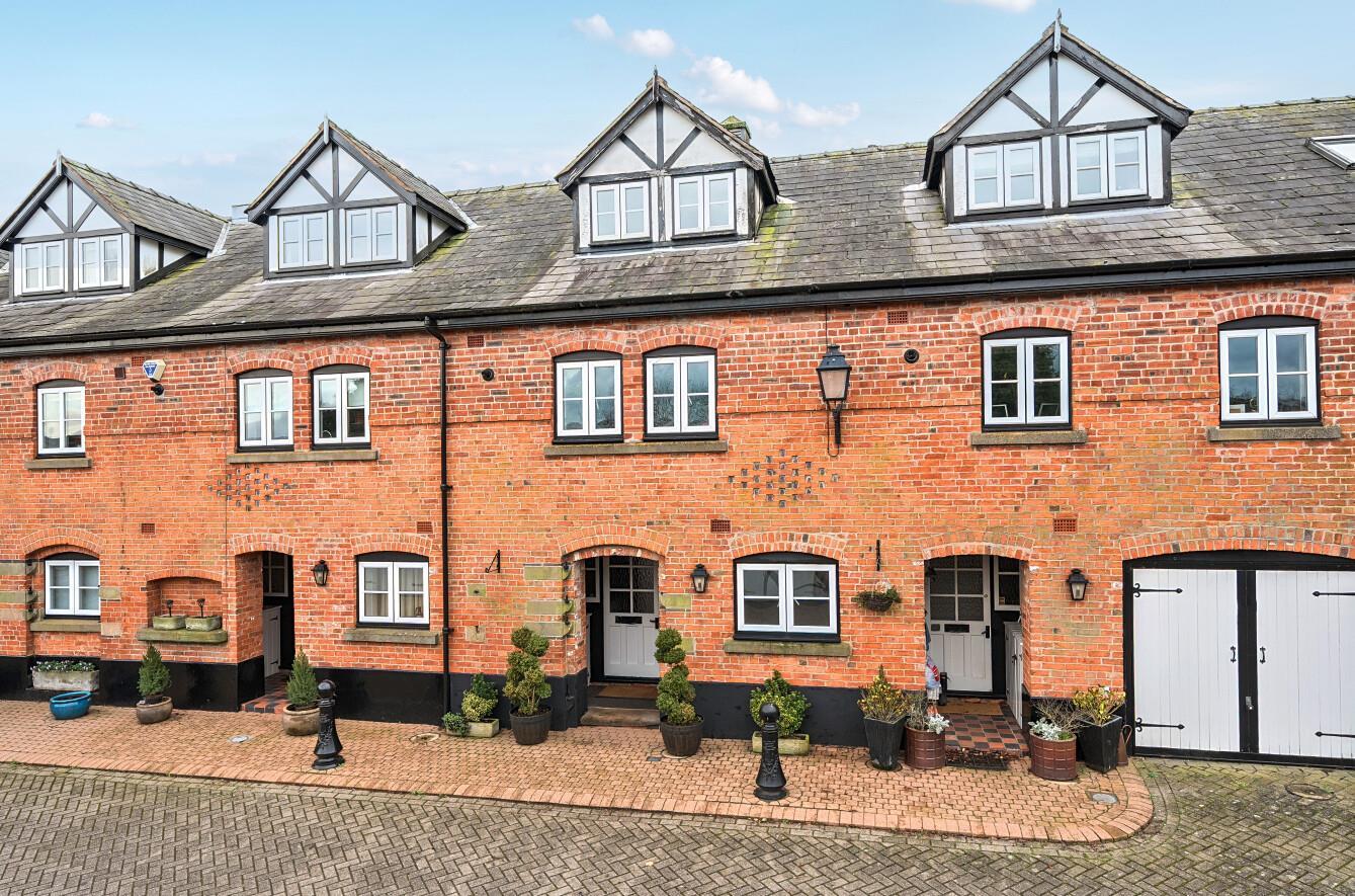 Property Image 21c96c19-9a35-4c03-acc3-f21683ecc201