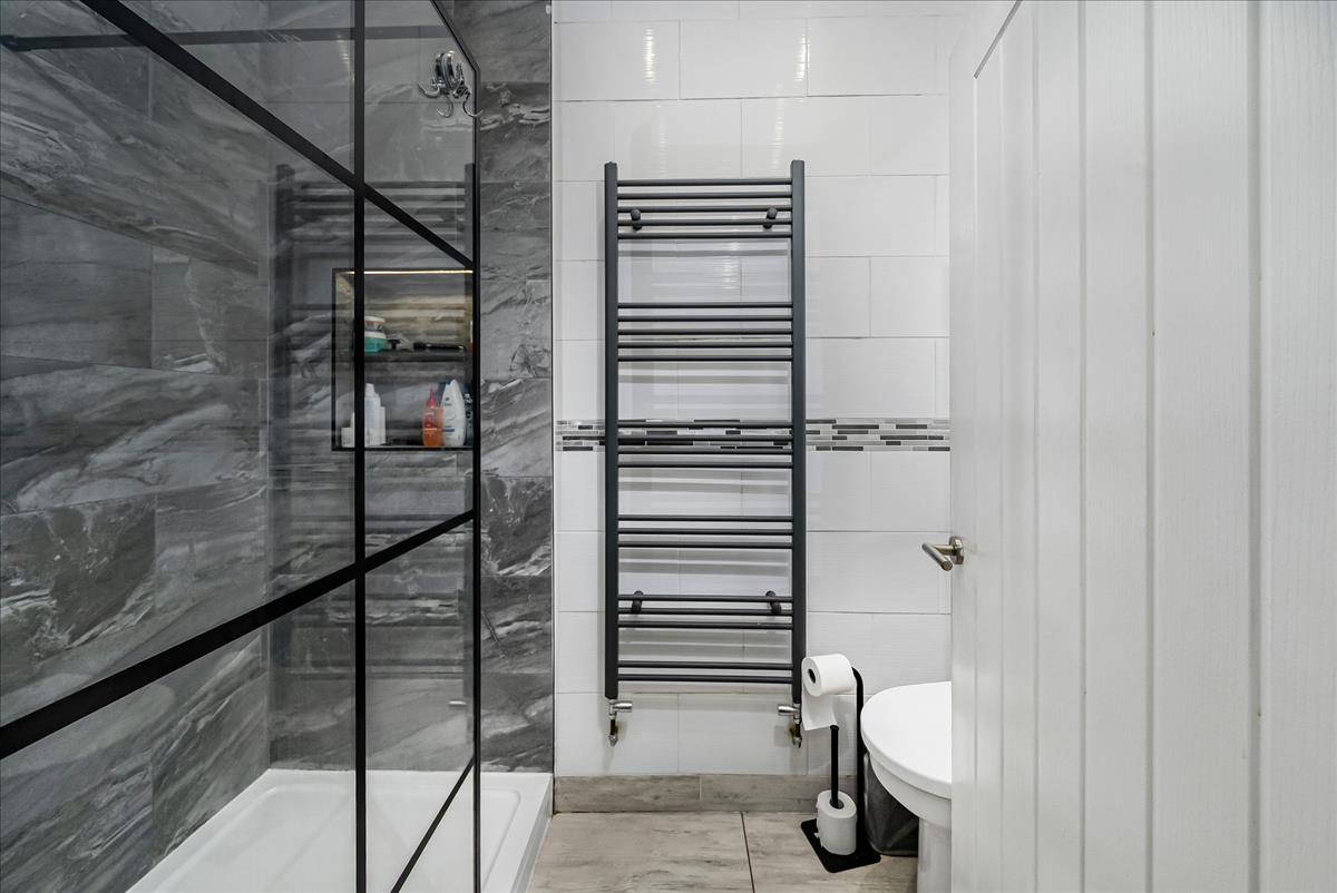 Property Image 21e33ec3-82aa-4318-84da-b061b176d0d4