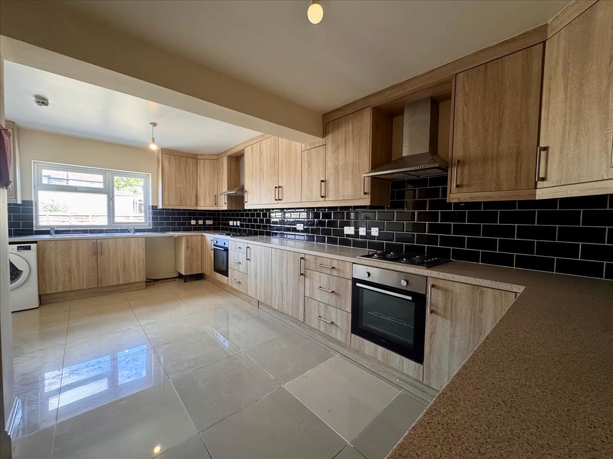 Property Image 21ea3b40-e17f-45fb-9a4a-1d6a84c860f4