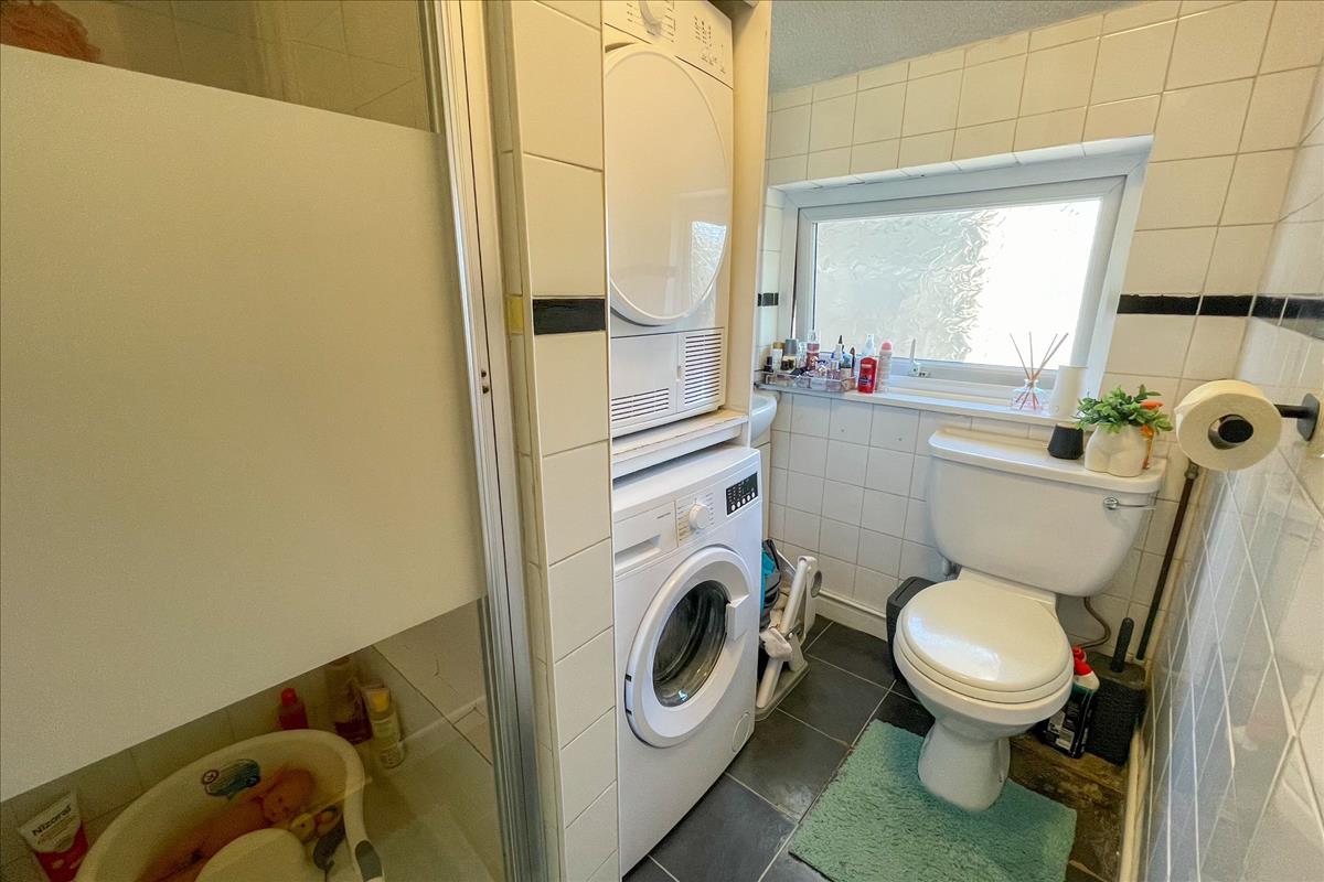 Property Image 21f92557-2612-4747-b6cc-70628b1f7469