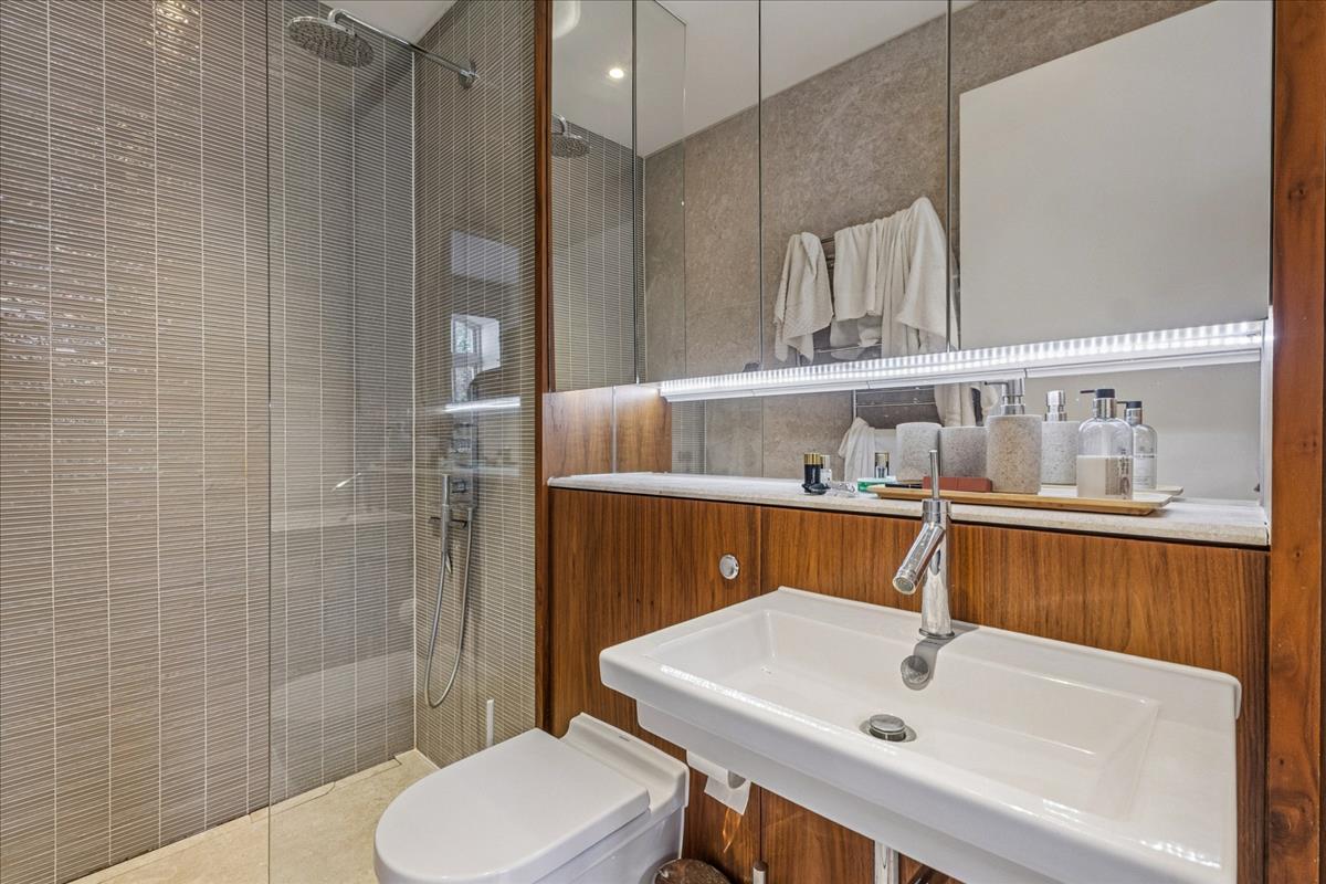 Property Image 221cb815-3ccd-4038-9c47-7fe35b6c4b5c