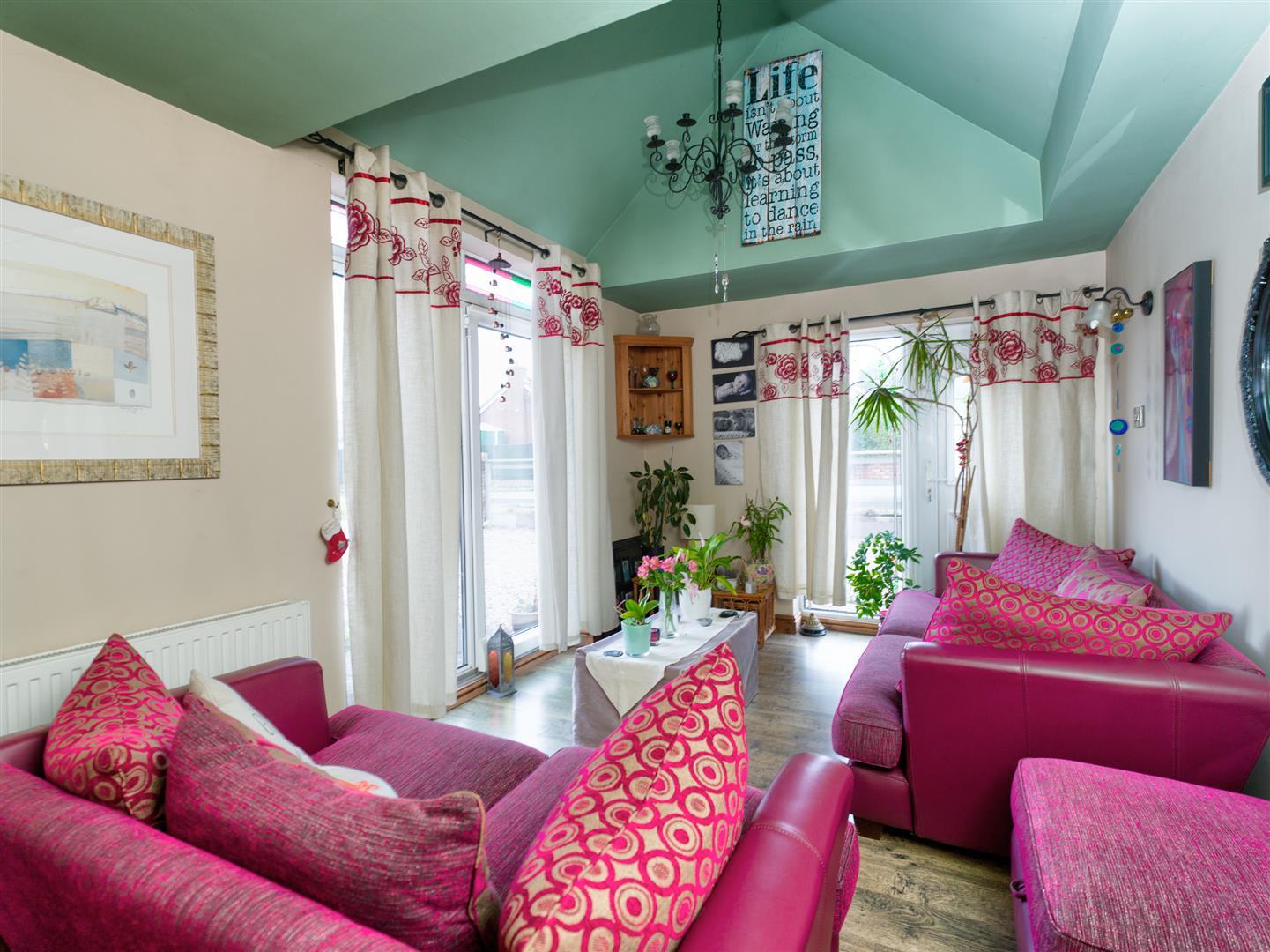 Property Image 221e85b2-1153-4ab4-aadc-c13395befe3b