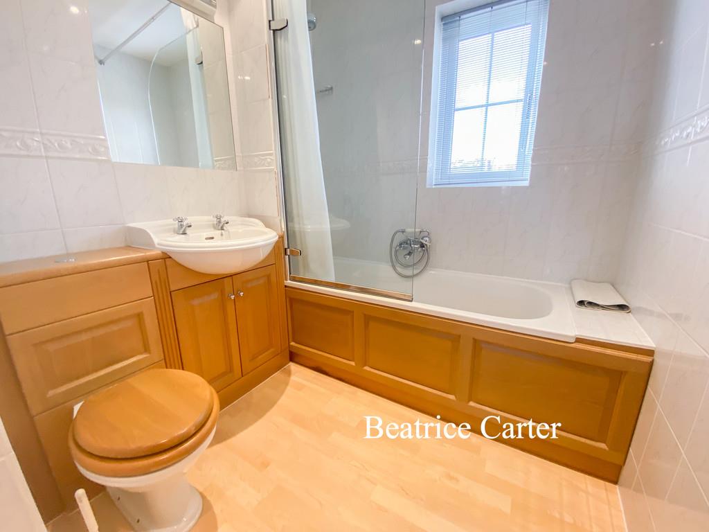 Property Image 22216745-0e92-4b02-b751-47df2f3d24f8